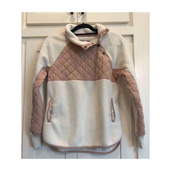 Abercrombie & Fitch assymetrical light pink and cream quilted fleece pullover SM - Picture 2 of 10